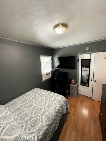 8205 Stanford, Los Angeles, CA 90001