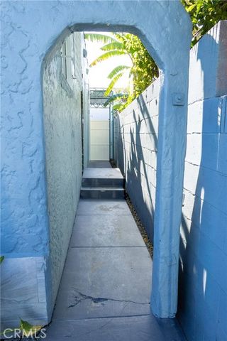 8205 Stanford, Los Angeles, CA 90001