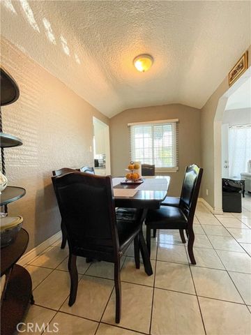 8205 Stanford, Los Angeles, CA 90001