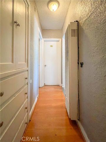 8205 Stanford, Los Angeles, CA 90001