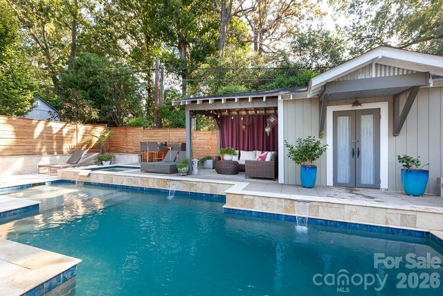 1734 Club Road, Charlotte, NC 28205