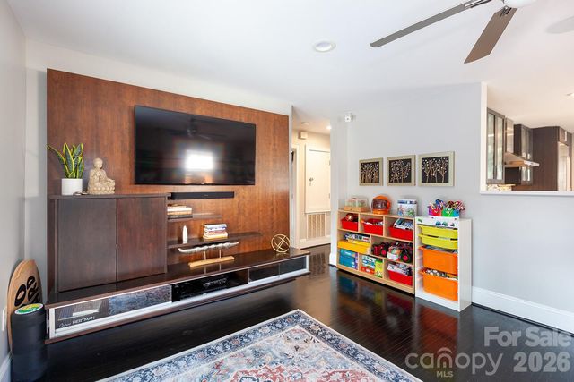 1734 Club Road, Charlotte, NC 28205