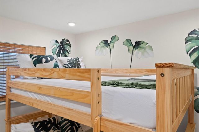 8374 81ST COURT, Seminole, FL 33777