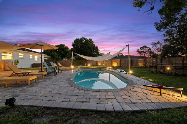 8374 81ST COURT, Seminole, FL 33777
