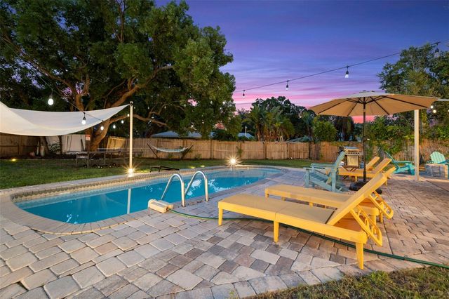 8374 81ST COURT, Seminole, FL 33777