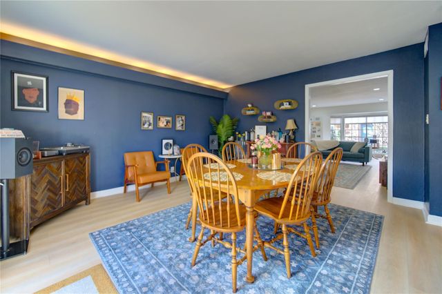 6343 Briar Rose Drive 142, Houston, TX 77057