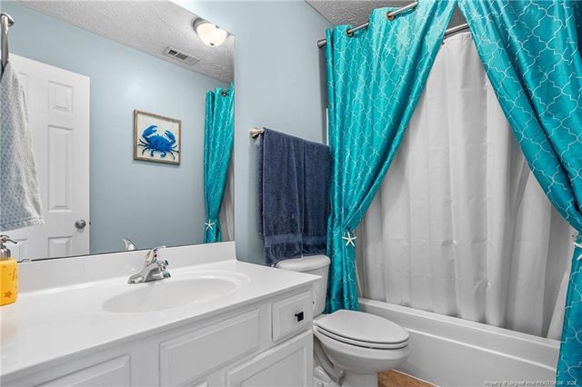 195 Hogart Street, Raeford, NC 28376