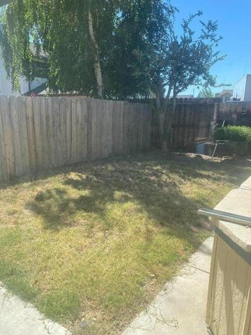 396 Lancaster Drive, Manteca, CA 95336
