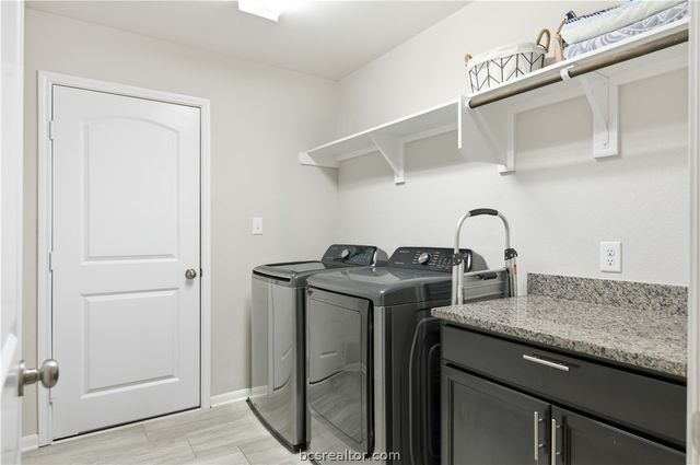 7408 Masters Drive, Navasota, TX 77868