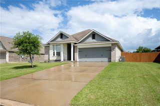 7408 Masters Drive, Navasota, TX 77868