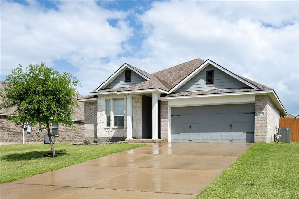 7408 Masters Drive, Navasota, TX 77868 — photo 2