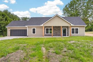 20 Trinton Avenue, Bedford, IN 47421