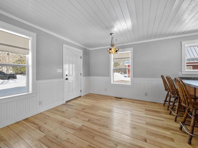E1471 ARBOR STREET, Waupaca, WI 54981