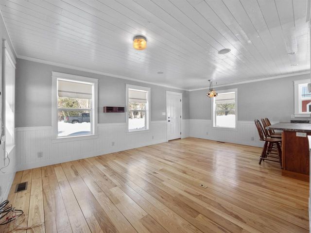 E1471 ARBOR STREET, Waupaca, WI 54981