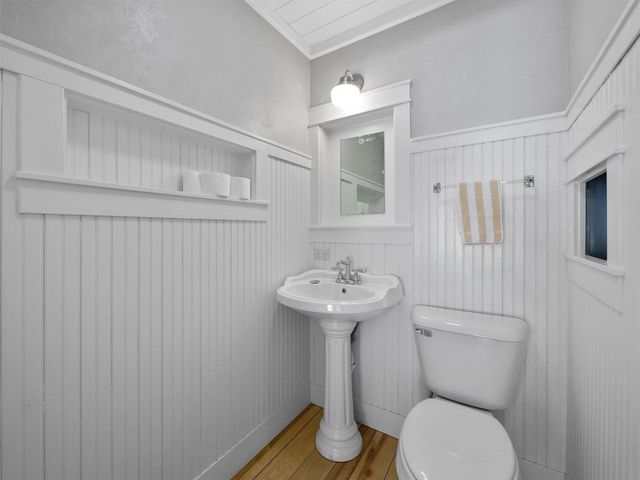 E1471 ARBOR STREET, Waupaca, WI 54981