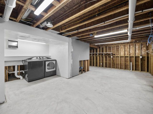 E1471 ARBOR STREET, Waupaca, WI 54981