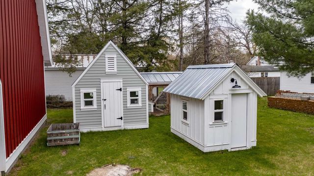 E1471 ARBOR STREET, Waupaca, WI 54981