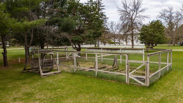E1471 ARBOR STREET, Waupaca, WI 54981