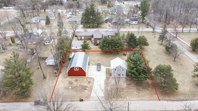 E1471 ARBOR STREET, Waupaca, WI 54981