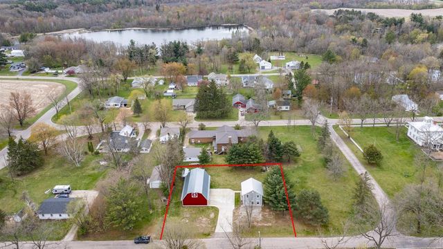 E1471 ARBOR STREET, Waupaca, WI 54981