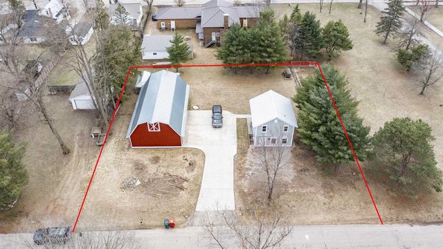 E1471 ARBOR STREET, Waupaca, WI 54981