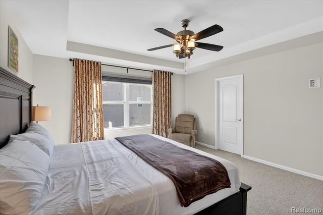 58565 Navarra Drive, South Lyon, MI 48178