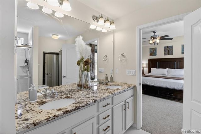 58565 Navarra Drive, South Lyon, MI 48178