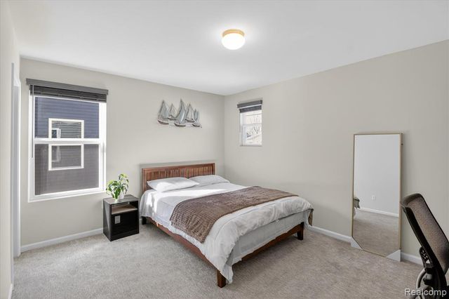 58565 Navarra Drive, South Lyon, MI 48178