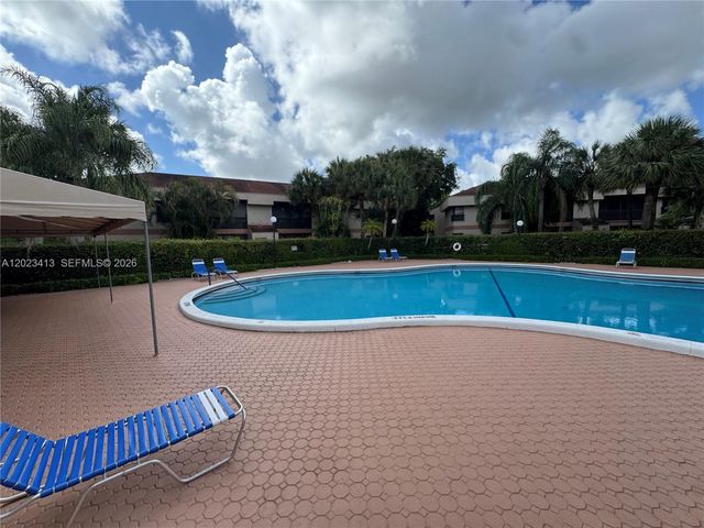 2768 S Carambola Cir S 206, Coconut Creek, FL 33066