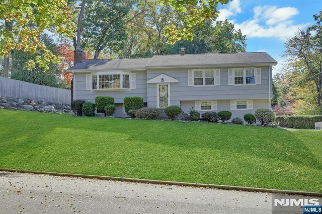 13 Darlene Terrace, Twp Of Washington, NJ 07676
