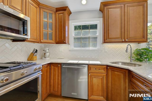 13 Darlene Terrace, Twp Of Washington, NJ 07676