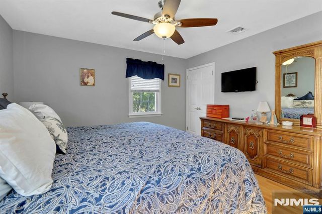 13 Darlene Terrace, Twp Of Washington, NJ 07676