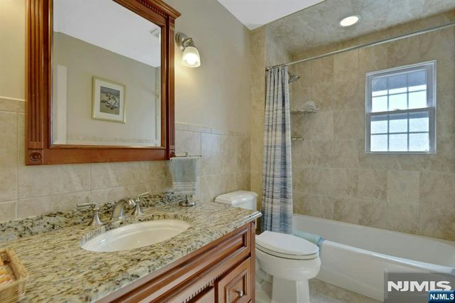 13 Darlene Terrace, Twp Of Washington, NJ 07676