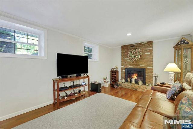 13 Darlene Terrace, Twp Of Washington, NJ 07676
