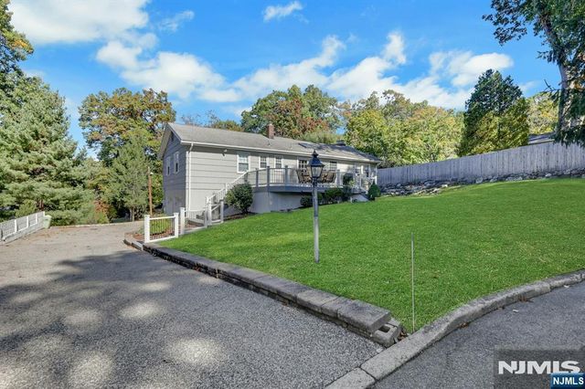 13 Darlene Terrace, Twp Of Washington, NJ 07676