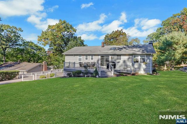 13 Darlene Terrace, Twp Of Washington, NJ 07676