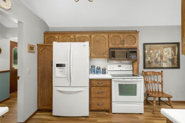 3325 Niagara Lane N, Plymouth, MN 55447