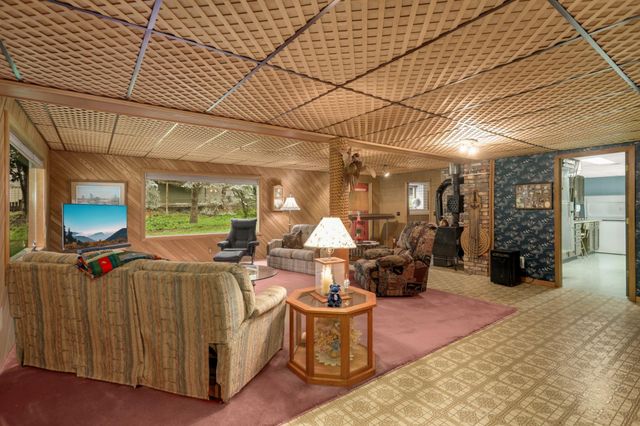 3325 Niagara Lane N, Plymouth, MN 55447