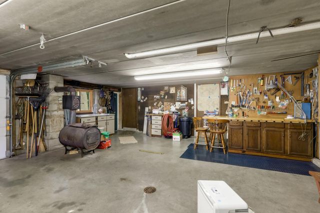 3325 Niagara Lane N, Plymouth, MN 55447