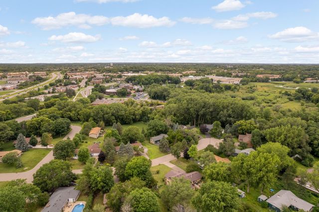 3325 Niagara Lane N, Plymouth, MN 55447