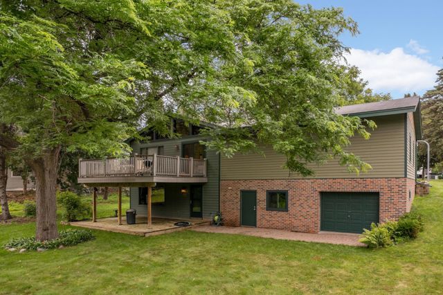 3325 Niagara Lane N, Plymouth, MN 55447