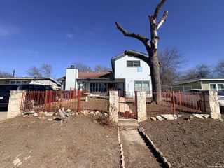 202 Saxon, San Antonio, TX 78213