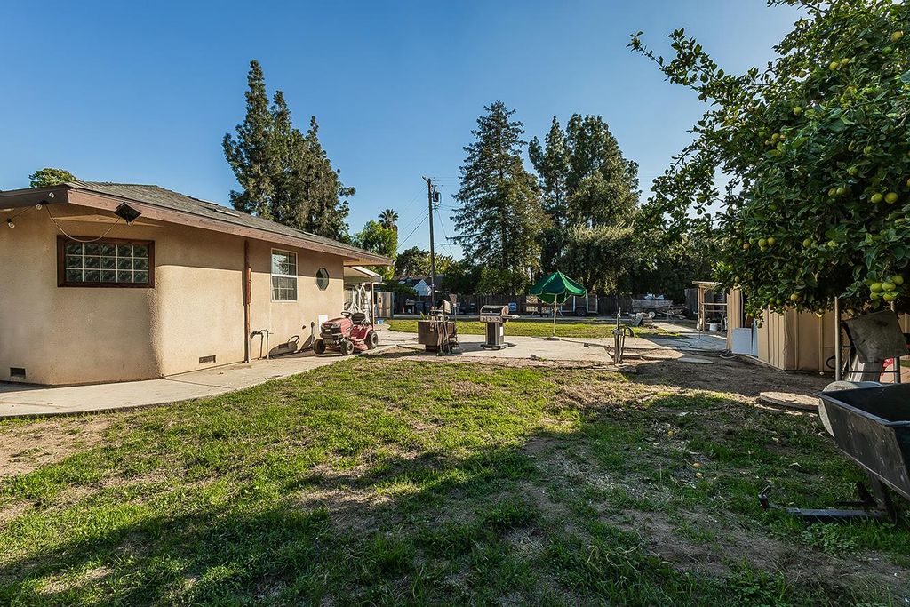 Image 43 of property listing at 257 N Dewitt Avenue, Fresno, CA 93727