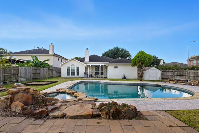 6738 Laguna Trace Street, Richmond, TX 77407