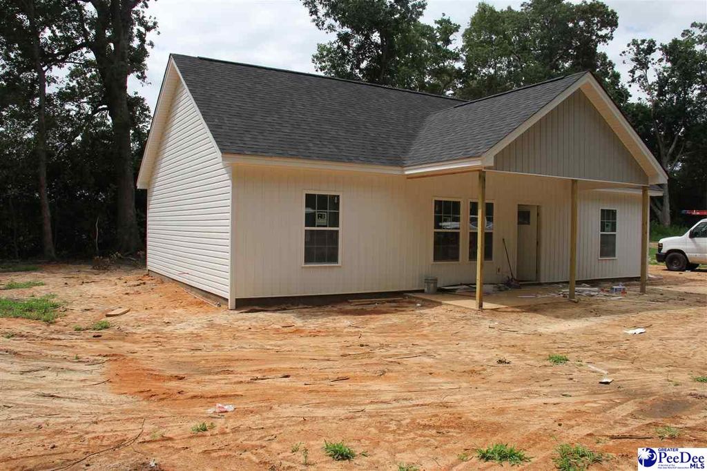 1643 Morrell Dr., Hartsville, SC 29550
