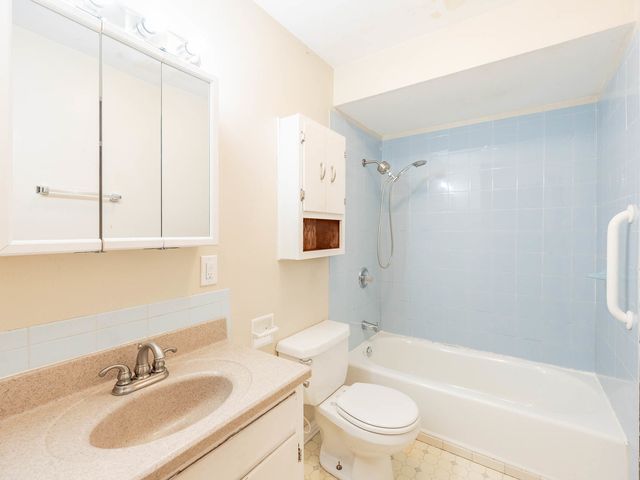 1466 Wood Street, Crete, IL 60417