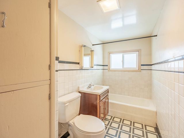 1466 Wood Street, Crete, IL 60417