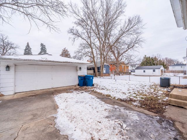 1466 Wood Street, Crete, IL 60417