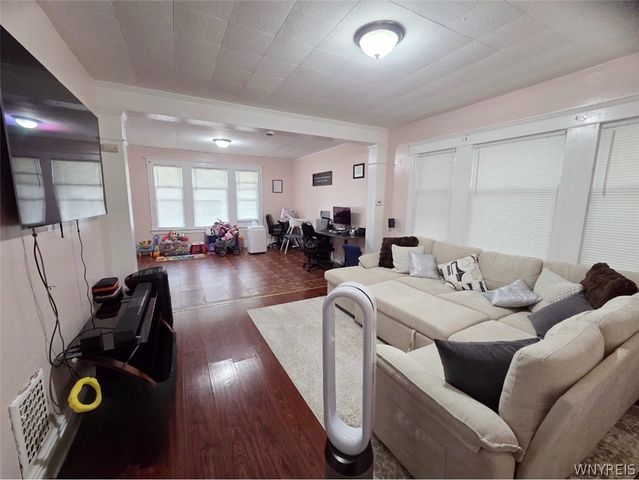 47 Albert Avenue, Buffalo, NY 14207