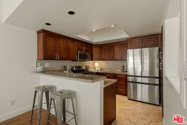 4730 Ben Avenue 11, Valley Village, CA 91607